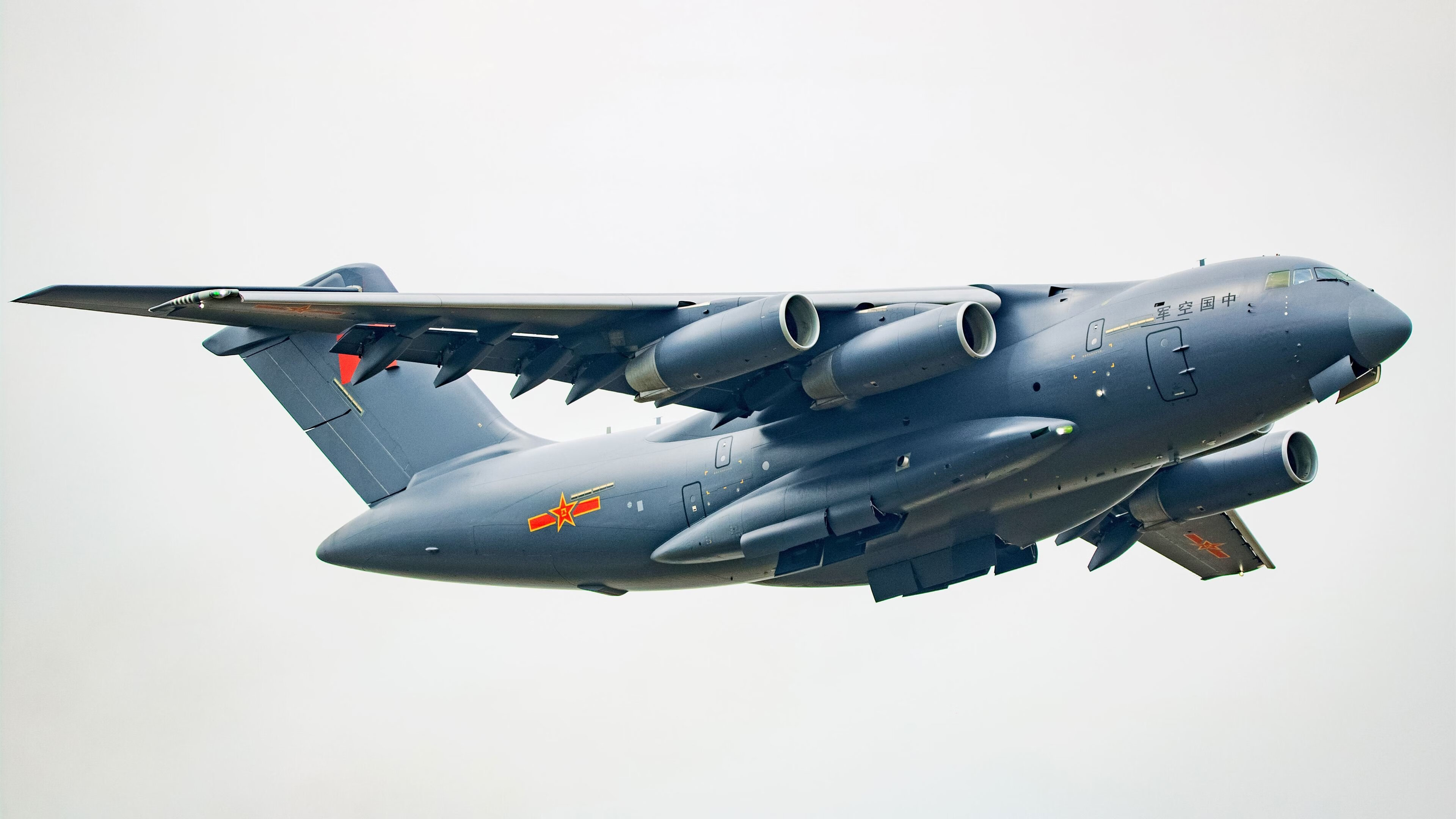 fb体育全站-梅西率领巴萨逆风翻盘,轻松晋级,梅西成为巴萨队史出场第一